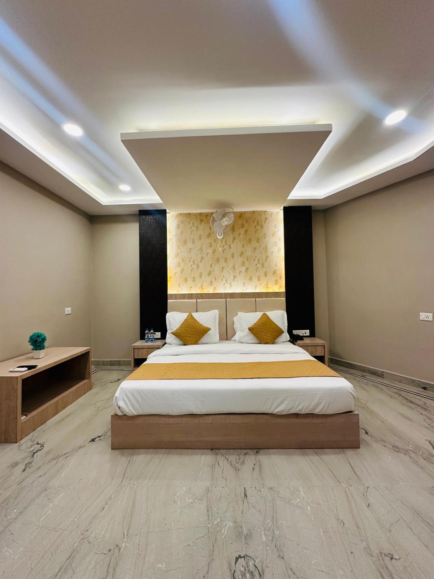 Hotel The Grand Agastya Kaohni Esterno foto